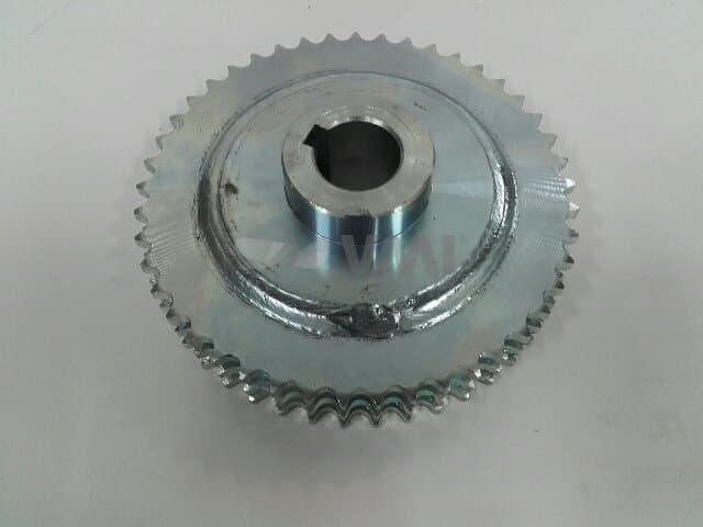 PIGNONS TRIPLE 45DT DE TRANSMISSION POUR BATTEUR REX.SPI .50./ET SPI 10LRS.COTE MOTEUR.